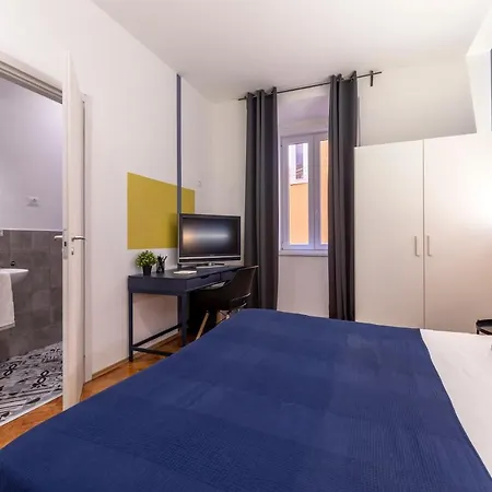 Apartment Lovely Guest-room With Private Bathroom